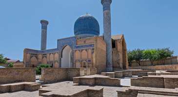 Amir Timur’un türbesini ziyaret edin  