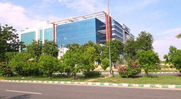 Amrapali Mall’ı gezin