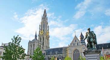 Kilise ve katedrallerini keşfedin