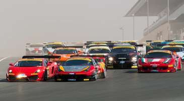 Dubai Autodrome'deki lüks otomobillerle test sürüşü yapın