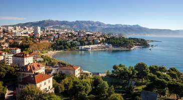 Bacvice Plajı’ndan denize girin  