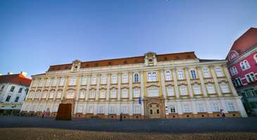 Barok Saray'ın muhteşem mimarisini inceleyin