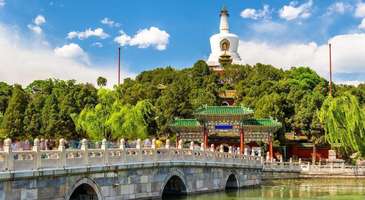 Beihai Parkı’nda gezintiye çıkın 