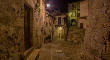 Işıltılı gecelerinde eğlenin