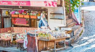 İlçeyi hatırlatacak bir alışveriş yapın