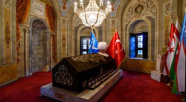 Ertuğrul Gazi Türbesi’ni unutmayın