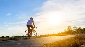Sakin yollarda bisiklet sürmenin tadını çıkarın 