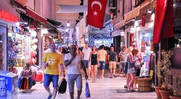 Bodrum pazarından alışveriş yapın 