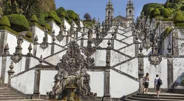 Bom Jesus do Monte Finiküleri ile tepeye çıkın