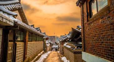 Buckhon Hanok Köyü’nde dolaşın  
