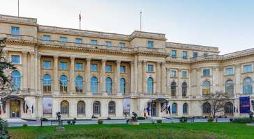 Ulusal Sanat Müzesi’ndeki eserleri inceleyin