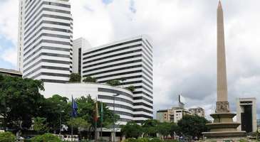 Panteón Nacional de Venezuela’da anıt mezarları ziyaret edin 