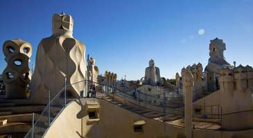 Casa Mila'yı yakından görün