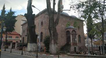 Çelebi Sultan Mehmet Camii’ni görün
