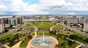 City Park’ta çimlere yayılıp rahatlayın 