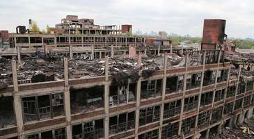 Eski Packard Fabrikası’nı görün 