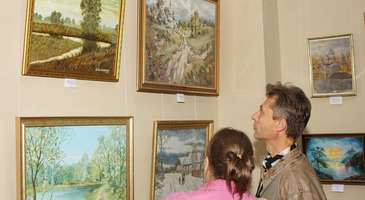 Donetsk Sanat Müzesi’nde sanat eserlerini inceleyin  