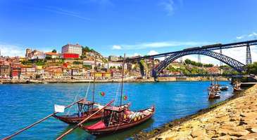 Dom Luis Köprüsü’nden geçerek Douro Nehri manzarasını izleyin  