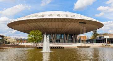 Geleceği yansıtan ilginç yapıları görün 