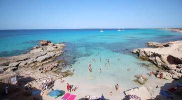 Formentera Adası’nda tropikal tatilin keyfini yaşayın  