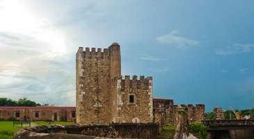 Fortaleza Ozama'da zamanda yolculuğa çıkın