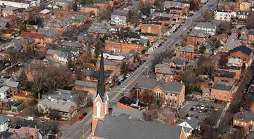 Alman Kasabası’nda gezintiye çıkın