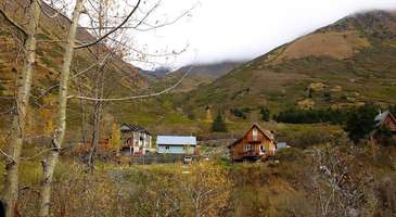Hayalet kasaba Girdwood’da gezintiye çıkın