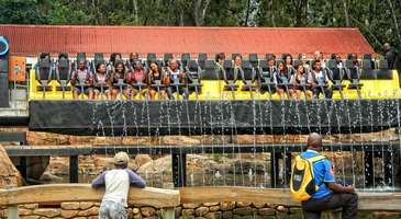 Gold Reef City’de çocuklar gibi eğlenin