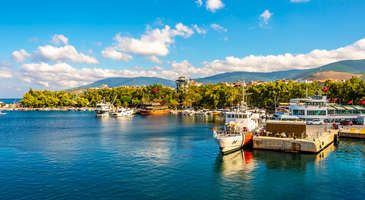 Gömeç’in meşhur koylarından denize girin