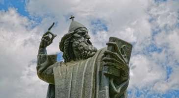Grgur Ninski’nin heykeline dokunun  