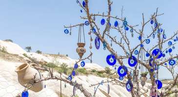 Güvercinlik Vadisi’nden nazar boncuğu satın alın 