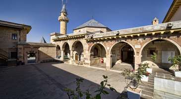 Hacı Bektaş Veli Külliyesi’ni ziyaret edin 