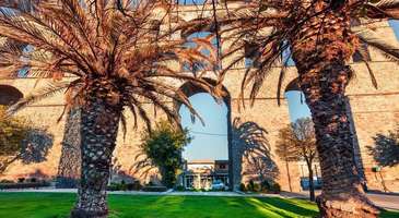 Heroon Park’ta yürüyüş yapın