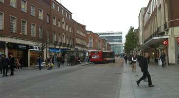 High Street’teki renkli hayatla tanışın