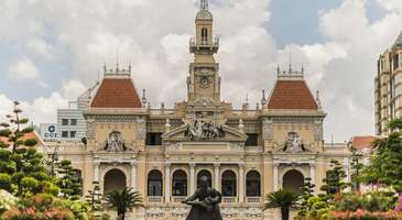 Fransız yönetiminden kalan Hôtel de Ville’yi görün 