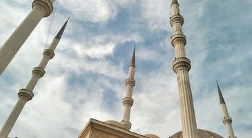 Hazreti Mikdat Cami