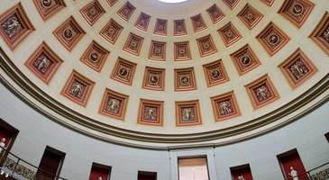 İmparatorluk Sarayı Müzesi’ndeki eserleri inceleyin