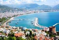 Deniz, kum, güneş üçlüsünün tadını çıkarın