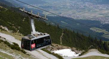 Innsbrucker Nordkettenbahnen teleferiğine binin