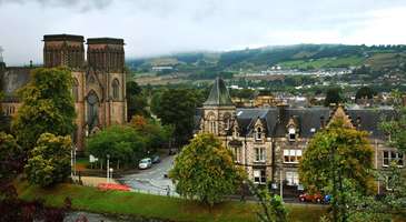 Inverness Katedrali’ni görün