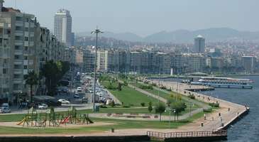 Rengarenk bir kültür ve tertemiz bir doğaya sahip çevre güzellikleri keşfedin