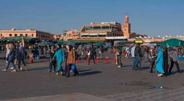 Jemaa el-Fnaa Meydanı’nda alışveriş yapın