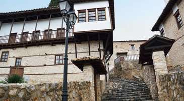 Zarif konakları ve şirin caddeleriyle eski mahallelerini keşfedin