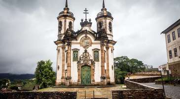 Aziz Mines Katedrali