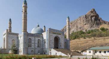 İmam Buhari Merkez Camii’ni ziyaret edin 