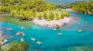 Köprülü Kanyon’un tarihi köprülerinden yürüyün, Köprüçay’da rafting yapın 