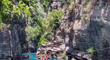 Köprülü Kanyon’da rafting ve piknik yapın  