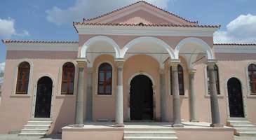 Kültür evi Agios Konstantinos Kilisesi’ni atlamayın 