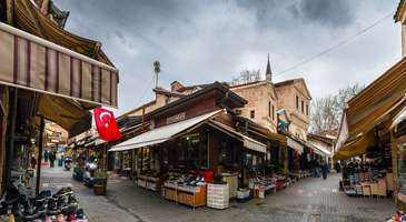 Dönenler Mevlevihanesi’ni ziyaret edin