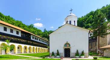 Kutsal Trinity Manastırı